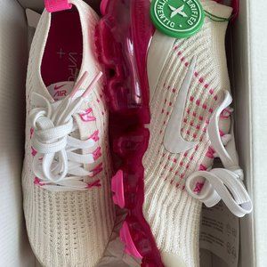 nike phantom laser fuchsia